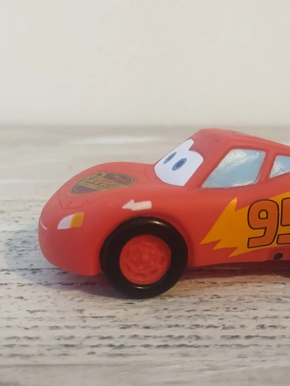 Disney Cars Lightening McQueen 95 Plastic Vinyl Toy Car